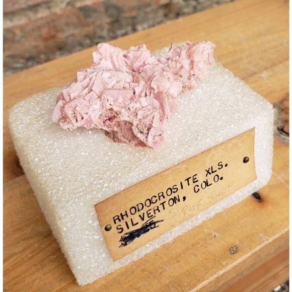 Rhodocrosite Crystal Cluster Silverton, Colorado, USA 38g Estate Specimen - Picture 2 of 10